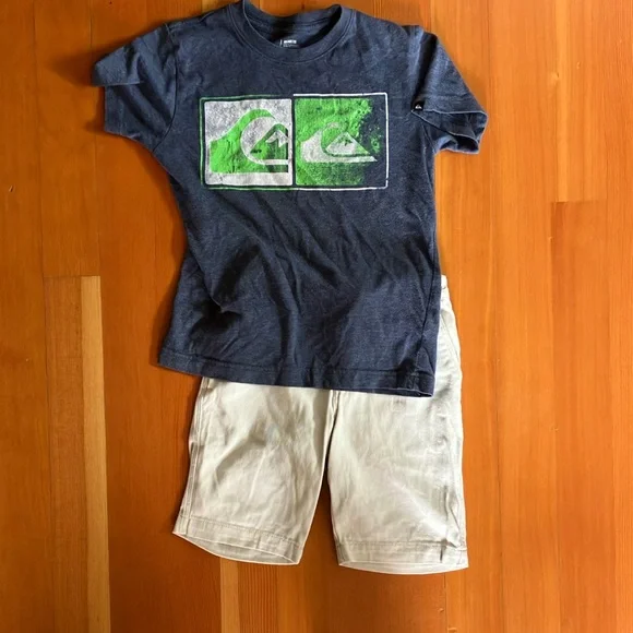 Boys Mixed Clothing Bundle with Graphic Tees, Pants, Activwear & pjs, Lot of 16 - Picture 7 of 9